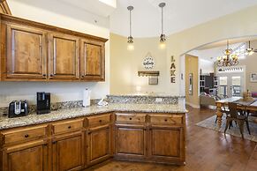 Luxury Penthouse Near Silver Dollar City