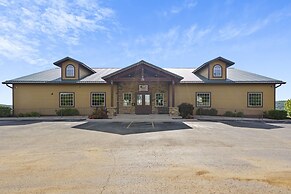 Luxury Penthouse Near Silver Dollar City