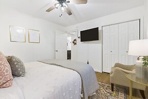 Midnight Oasis - Nestled Among Nature of the Ozarks!