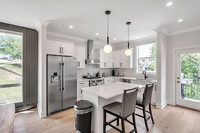 Nashville Modern Gem