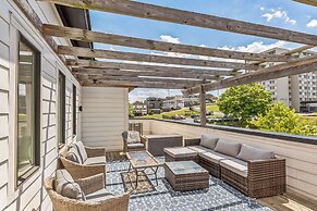 Nashville Modern Gem