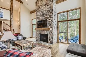 Secluded Mtn House w/ Scenic Views - Pet Friendly