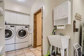 Secluded Mtn House w/ Scenic Views - Pet Friendly