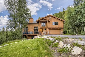 Secluded Mtn House w/ Scenic Views - Pet Friendly