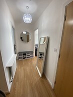 Captivating 1-bed Apartment in Barking