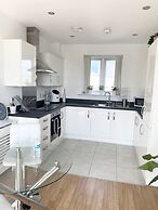 Captivating 1-bed Apartment in Barking