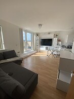 Captivating 1-bed Apartment in Barking