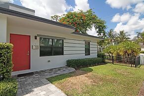 Delray Beach Getaway Minutes to Beach & More!