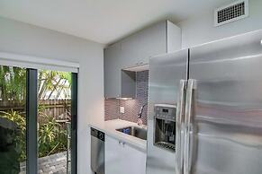 Delray Beach Getaway Minutes to Beach & More!