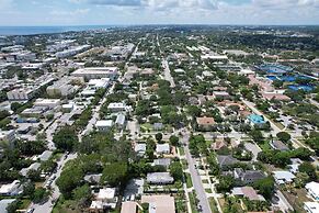 Delray Beach Getaway Minutes to Beach & More!