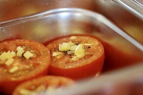 Long Life Riverside Hotel & Spa