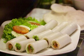 Long Life Riverside Hotel & Spa