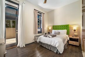 Awesome En Suite Studio