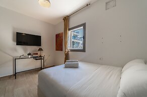 Elegant Duplex near Rothschild by FeelHome