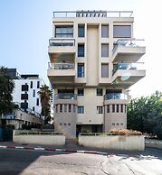 Elegant Duplex near Rothschild by FeelHome