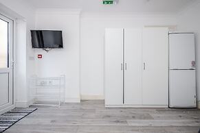Remarkable 1-bed Studio in Dagenham