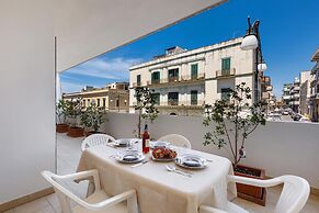 3012 Carra Apartment by Barbarhouse