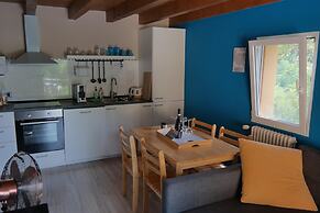 2-bed Borgo val di Taro Apt w/ Private Terrace