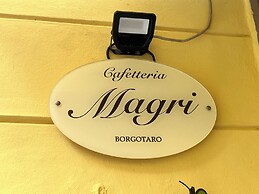2-bed Borgo val di Taro Apt w/ Private Terrace