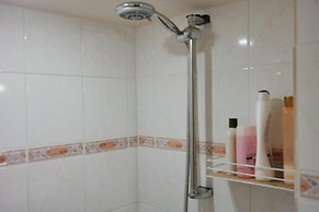 2-bed Borgo val di Taro Apt w/ Private Terrace