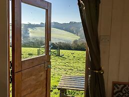 Stunning Shepherd's Hut Retreat, North Devon