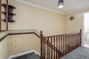 TMS Spacious 3-bed House! Tilbury! Free Parking!