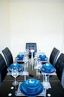 Spacious 5-bed House! Tilbury! Free Parking!