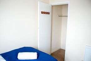 Spacious 5-bed House! Tilbury! Free Parking!