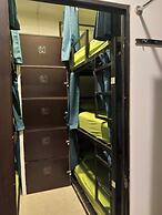 HoM Balderas - Hostel