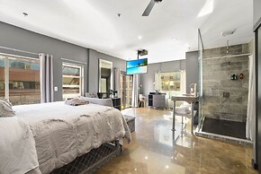 Outstanding En Suite Studio