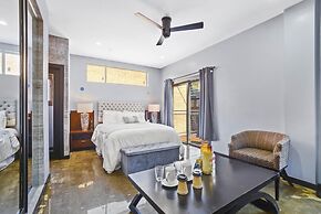 Magnificent En Suite Studio