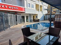 Ivy Hotel Emerald