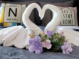 Continew Residence by HomeBrickz