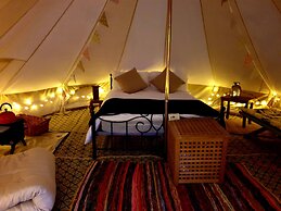 5m xl Bell Tent With log Burner, Near Whitby