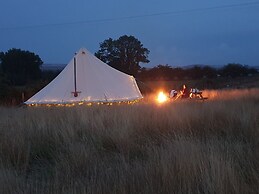 5m xl Bell Tent With log Burner, Near Whitby