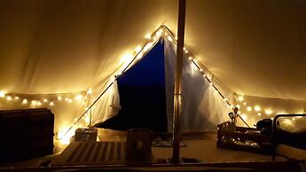 6m Bell Tent With log Burner, Located Near Whitby