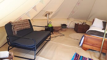 6m xl Bell Tent With log Burner, Near Whitby