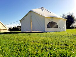 6m xl Bell Tent With log Burner, Near Whitby