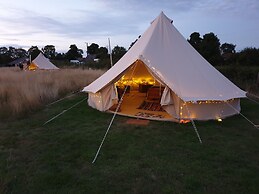 6m xl Bell Tent With log Burner, Near Whitby