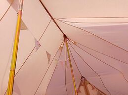Stunning 6m Emperor Tent, Located Near Whitby