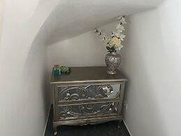 Luxury 4 bedroom villa with jacuzzi