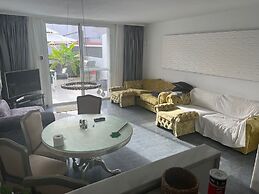 Luxury 4 bedroom villa with jacuzzi