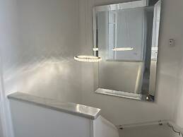 Luxury 4 bedroom villa with jacuzzi