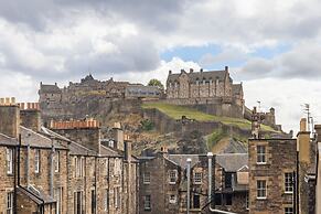 Amazing Castle View Apartment