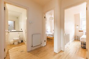 Amazing Castle View Apartment