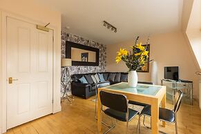 Amazing Castle View Apartment