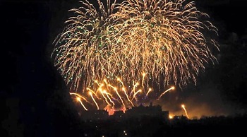 Amazing Castle View Apartment