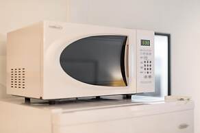 CCL Professional Studio w Wi-fi Perfect for Business Travelers