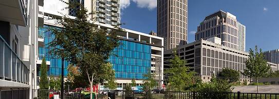 S2ba Modern 2-br Walkable in Midtown 1 Block From Marta