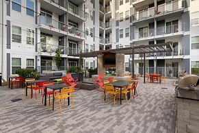 S2ba Modern 2-br Walkable in Midtown 1 Block From Marta